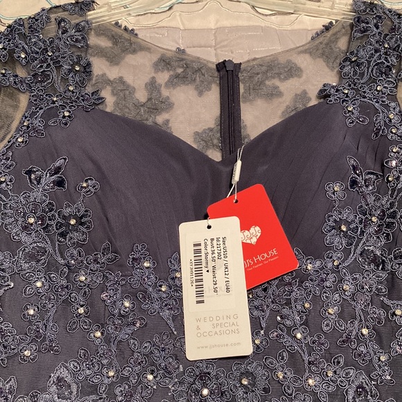 Mother of the Bride Dress - Picture 5 of 5